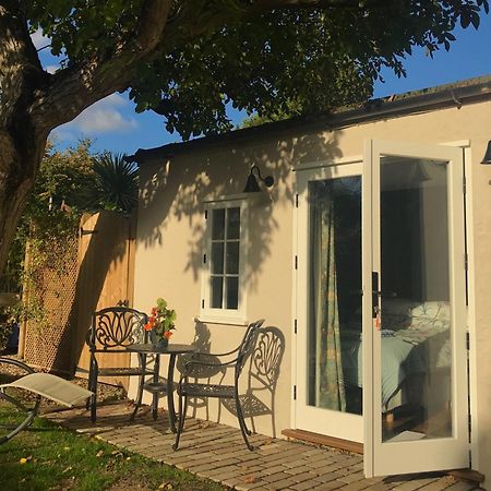 Corner House Luxury Bnb Little Dunmow Стая снимка