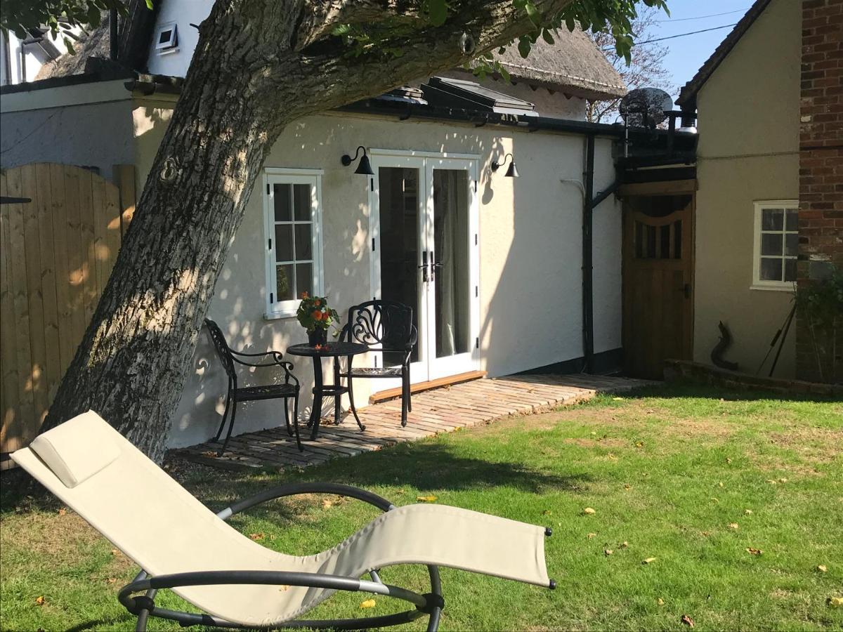 Corner House Luxury Bnb Little Dunmow Екстериор снимка