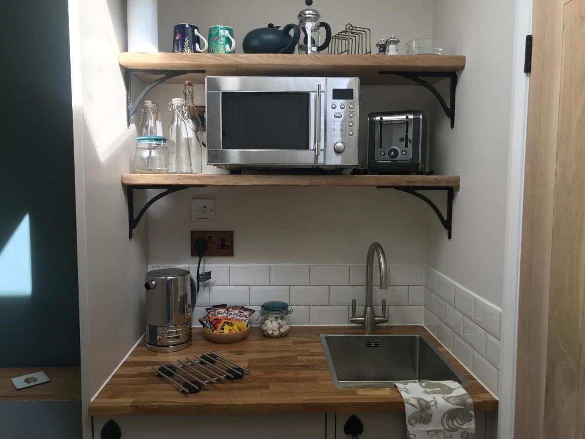 Corner House Luxury Bnb Little Dunmow Екстериор снимка